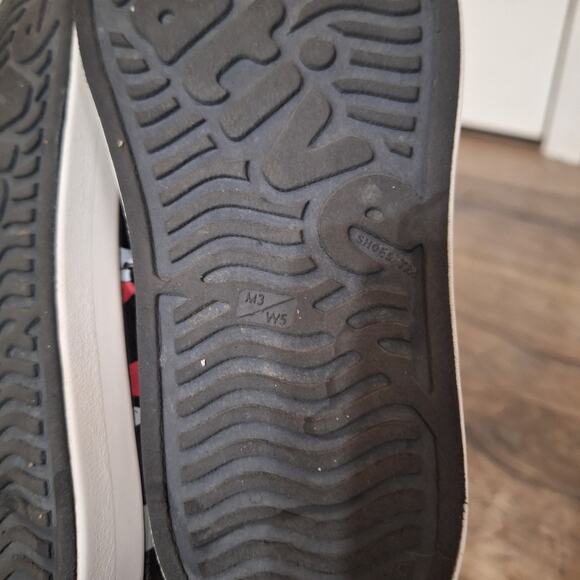 Native x Disney Mickey Mouse big kids 3 black water slip on rubber youth shoes - Picture 7 of 7